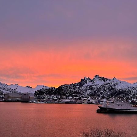 Sentrumsnaer Leilighet Med Utsikt Svolvaer Ngoại thất bức ảnh